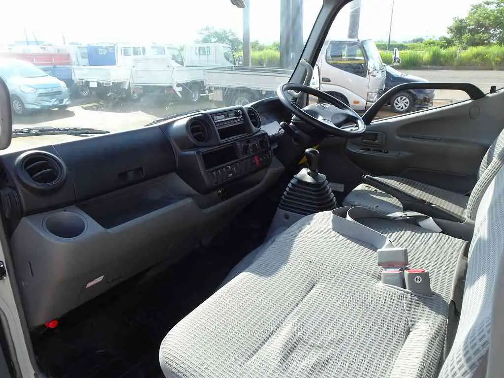 トヨタ ダイナ 小型 アルミバン TKG-XZU695 H27の中古トラック画像10