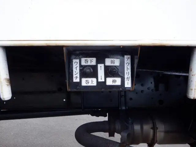 三菱 ファイター 中型/増トン 車両重機運搬 ラジコン ウインチの中古トラック画像15