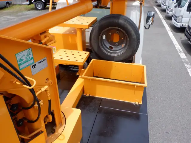 いすゞ エルフ 小型 高所・建柱車 高所作業車 BDG-NKR85Nの中古トラック画像10