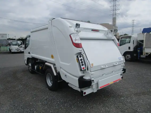 三菱 キャンター 小型 パッカー車 プレス式 2RG-FEAV0の中古トラック画像5