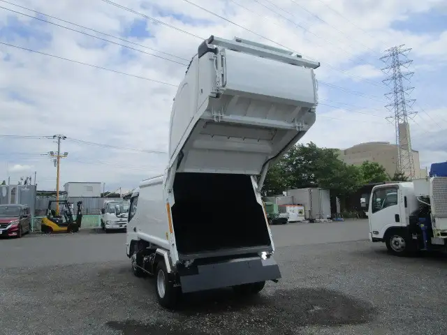 三菱 キャンター 小型 パッカー車 プレス式 2RG-FEAV0の中古トラック画像7