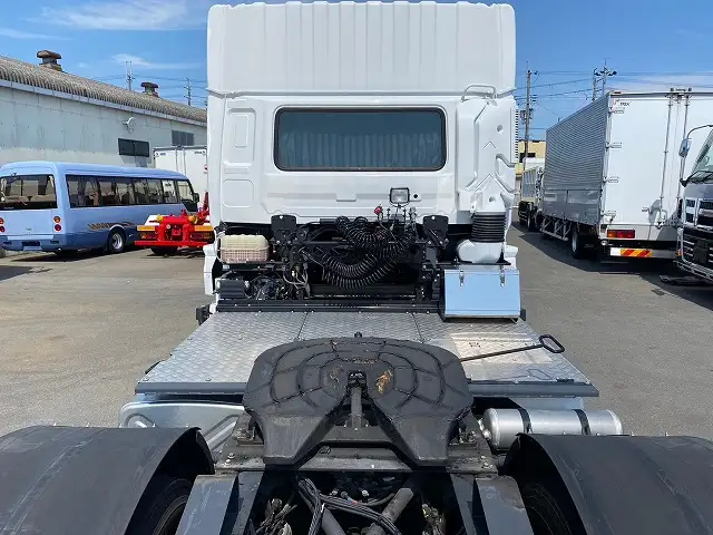 日産UD クオン 大型 トラクター ハイルーフ 1デフの中古トラック画像5