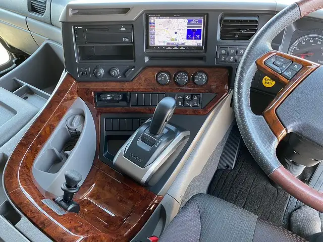 日産UD クオン 大型 トラクター ハイルーフ 1デフの中古トラック画像13