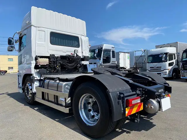 日産UD クオン 大型 トラクター ハイルーフ 1デフの中古トラック画像4