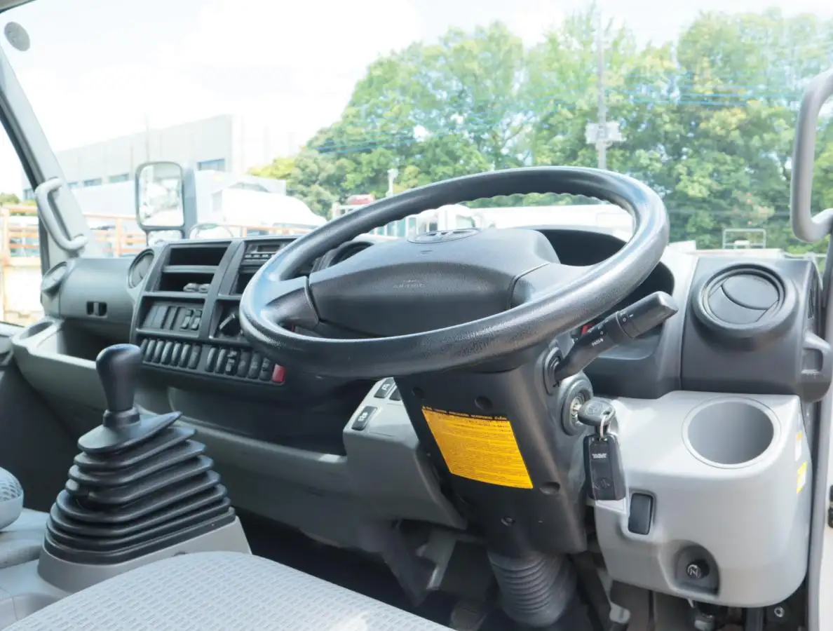 トヨタ トヨエース 小型 平ボディ Wキャブ TKG-XZU710の中古トラック画像9