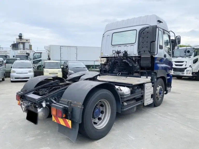 いすゞ ギガ 大型 トラクター ハイルーフ 1デフの中古トラック画像3
