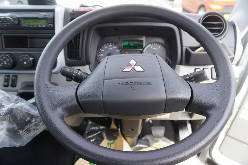 三菱 キャンター 小型 平ボディ 2RG-FEB50 R5の中古トラック画像9