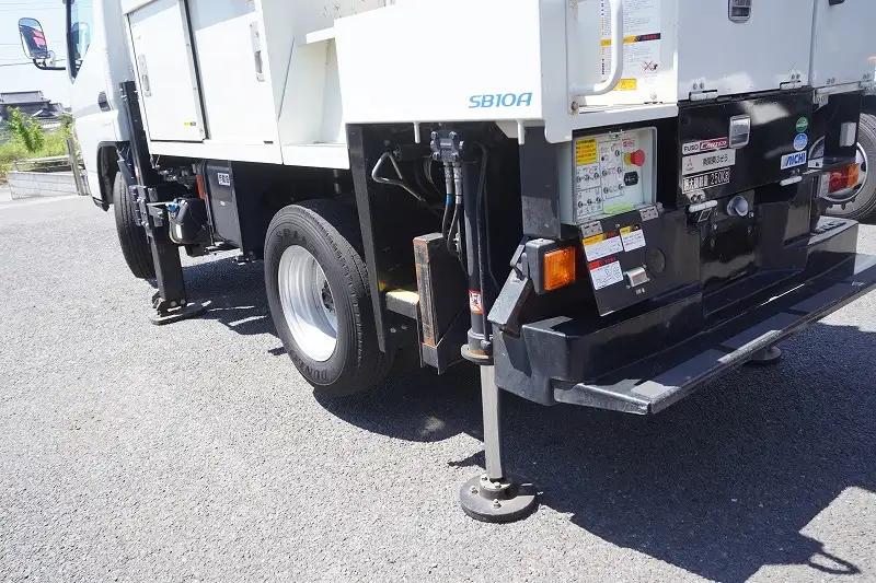 三菱 キャンター 小型 高所・建柱車 高所作業車 電工仕様の中古トラック画像9