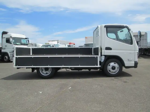 三菱 キャンター 小型 平ボディ 2RG-FBAV0 R5の中古トラック画像4