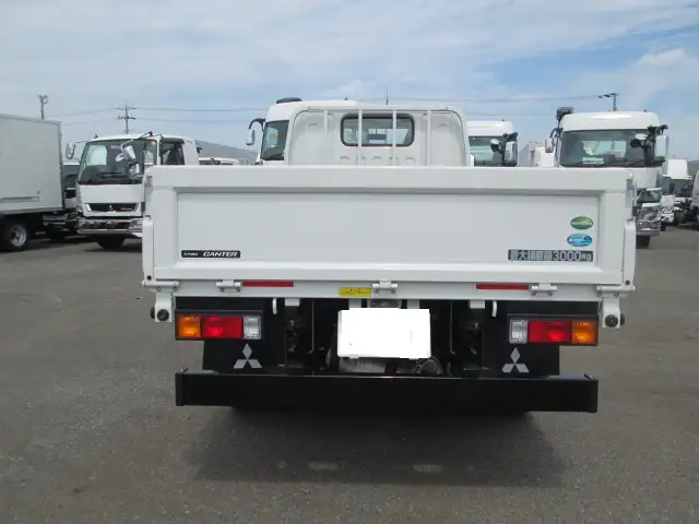 三菱 キャンター 小型 平ボディ 2RG-FBAV0 R5の中古トラック画像5