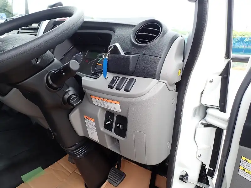 三菱 キャンター 小型 平ボディ 2RG-FEB80 R6の中古トラック画像13
