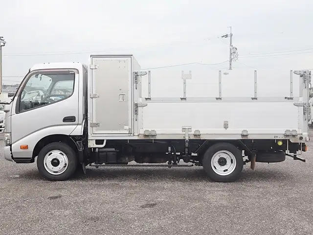 トヨタ ダイナ 小型 平ボディ アルミブロック TKG-XZU645の中古トラック画像6
