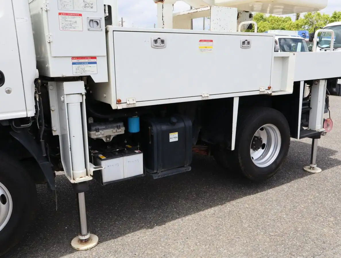 いすゞ エルフ 小型 高所・建柱車 高所作業車 電工仕様の中古トラック画像11