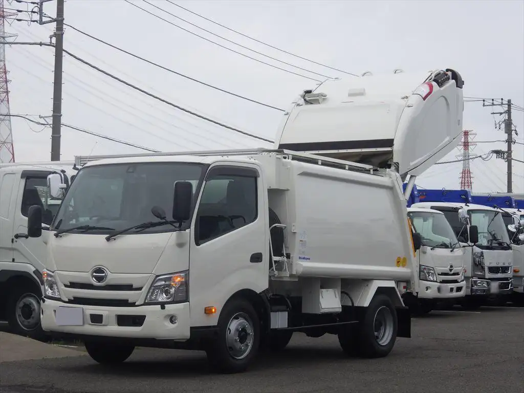 日野 デュトロ 小型 パッカー車 プレス式 2PG-XZU702Mの中古トラック画像1