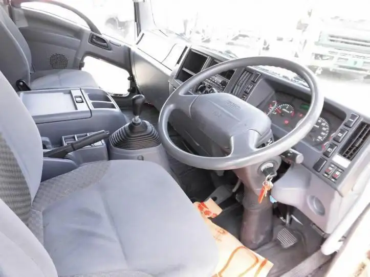 いすゞ フォワード 中型/増トン ウイング ベッド TKG-FRR90S2の中古トラック画像7