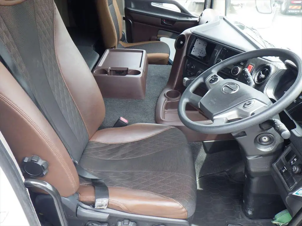日野 プロフィア 大型 トラクター ハイルーフ 1デフの中古トラック画像12