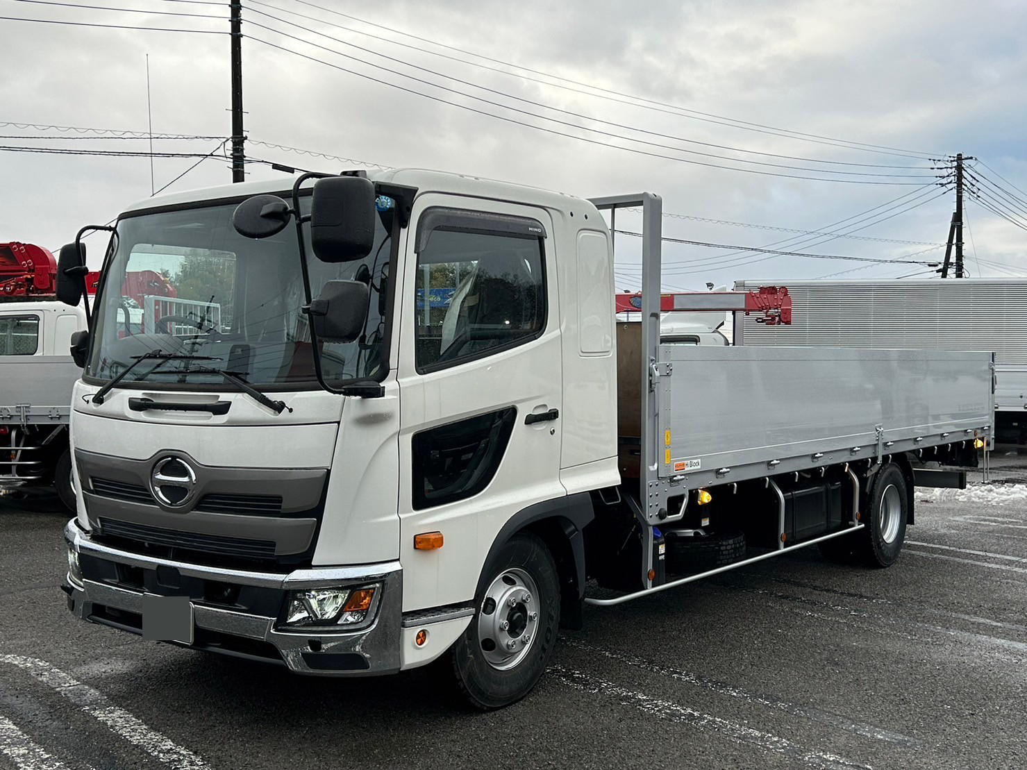 日野 レンジャー 中型/増トン 平ボディ ワイド