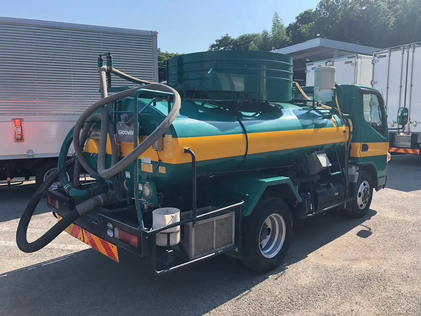 三菱 キャンター 小型 タンク車 バキューム TPG-FEA50の中古トラック画像3