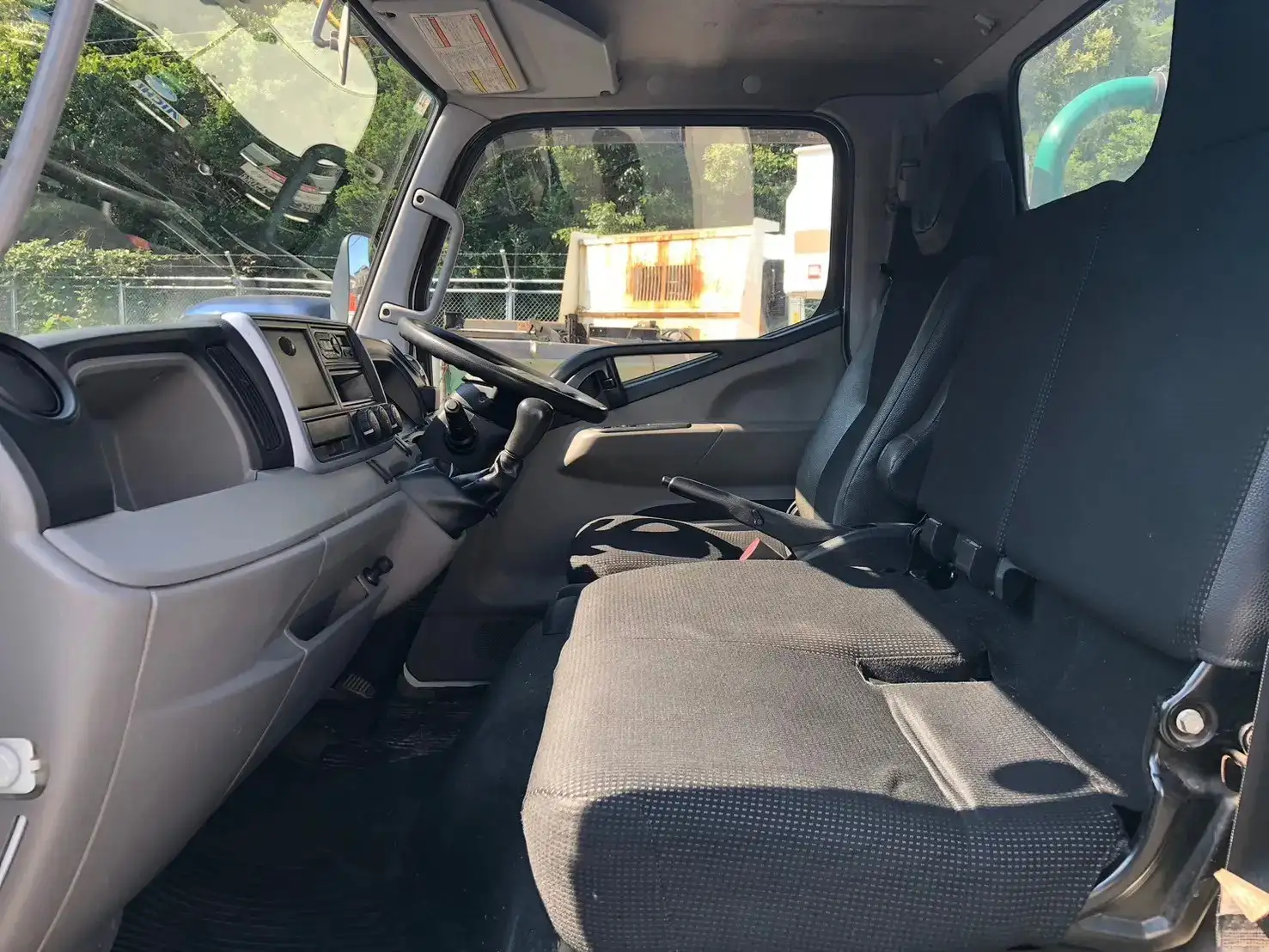 三菱 キャンター 小型 タンク車 バキューム TPG-FEA50の中古トラック画像13