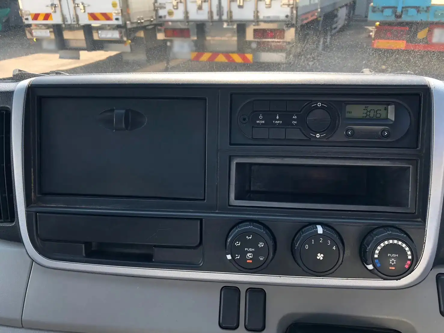 三菱 キャンター 小型 タンク車 バキューム TPG-FEA50の中古トラック画像14