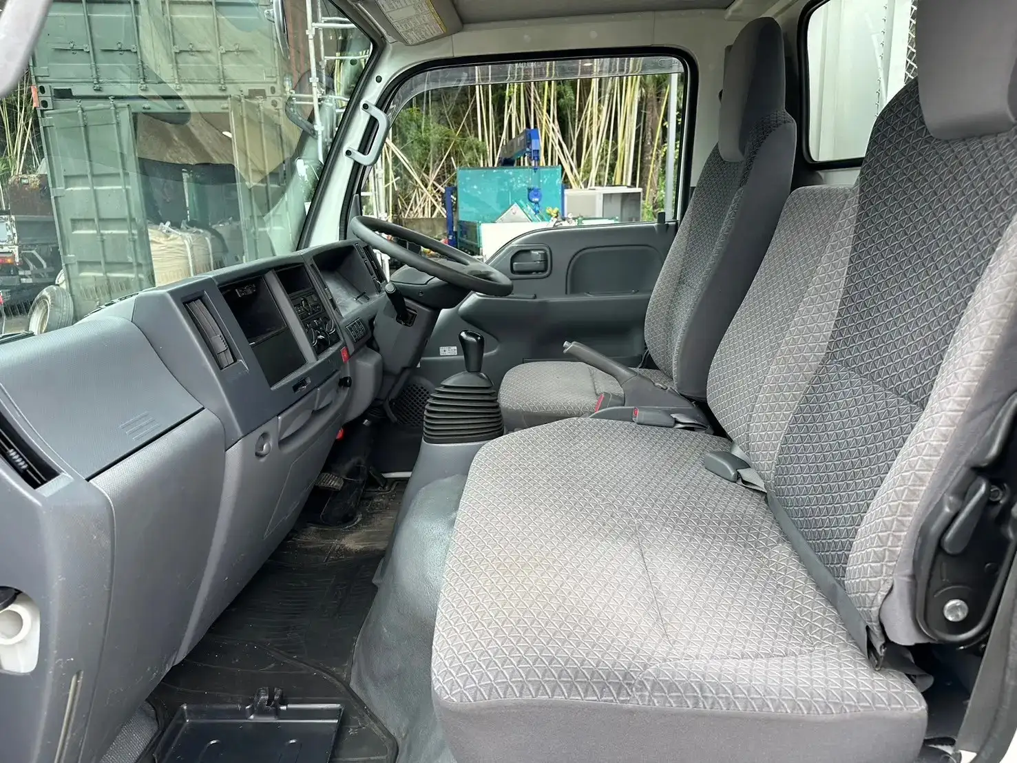 いすゞ エルフ 小型 平ボディ TPG-NKR85R H30の中古トラック画像12