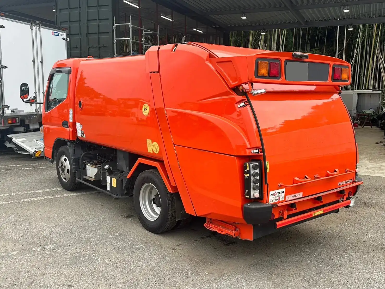 三菱 キャンター 小型 パッカー車 巻き込み式 回転ダンプ式の中古トラック画像4