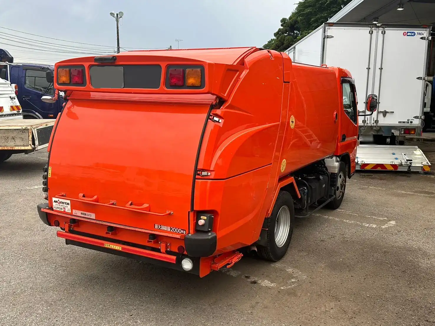 三菱 キャンター 小型 パッカー車 巻き込み式 回転ダンプ式の中古トラック画像3