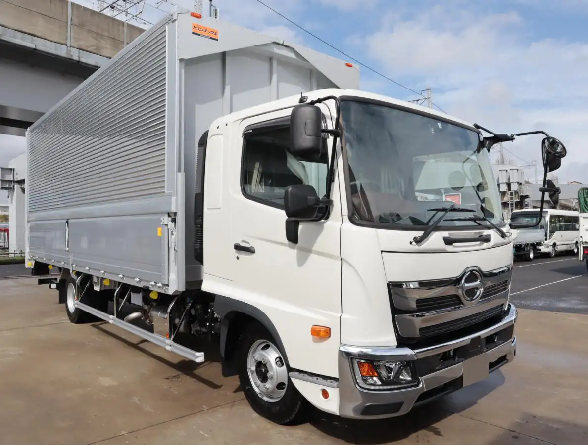日野 レンジャー 中型/増トン ウイング パワーゲート ベッドの中古トラック画像2
