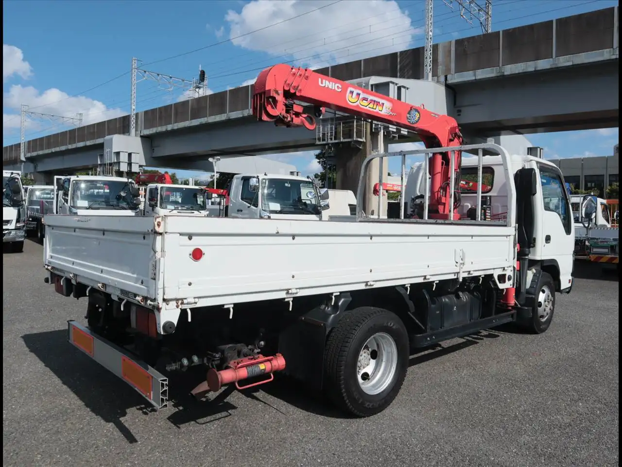 いすゞ エルフ 小型 クレーン付 4段 ラジコンの中古トラック画像2