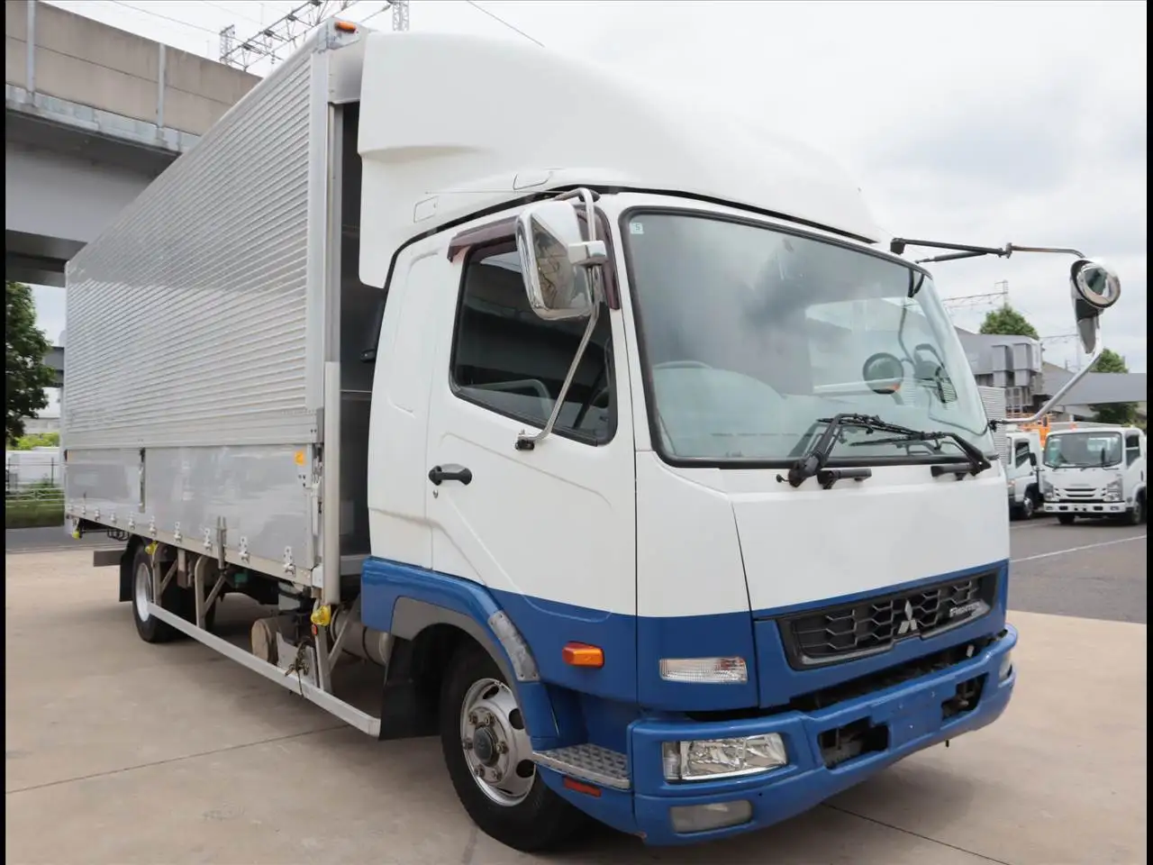 三菱 ファイター 中型/増トン ウイング TKG-FK61F H28の中古トラック画像2
