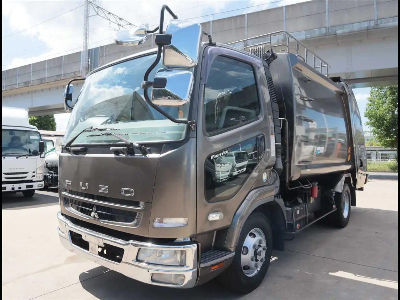 三菱 ファイター 中型/増トン パッカー車 プレス式 PDG-FK71Rの中古トラック画像1
