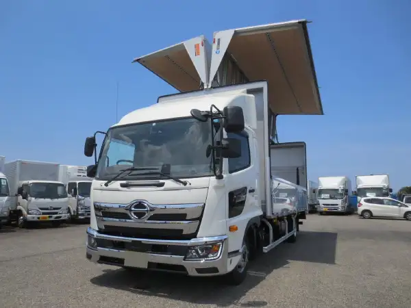 日野 レンジャー 中型/増トン ウイング パワーゲート エアサスの中古トラック画像1