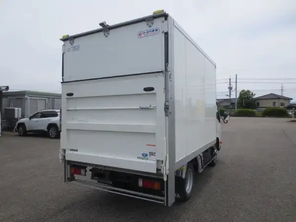 トヨタ ダイナ 小型 アルミバン パワーゲート 床鉄板の中古トラック画像4