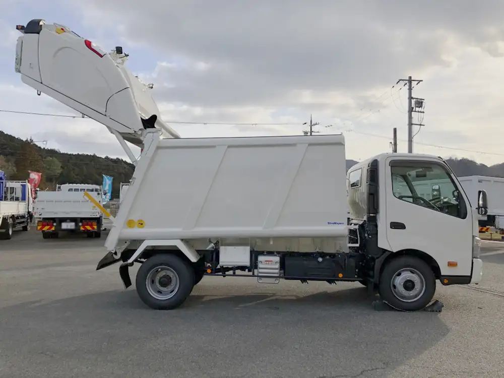 日野 デュトロ 小型 パッカー車 プレス式 2KG-XZU710Mの中古トラック画像2