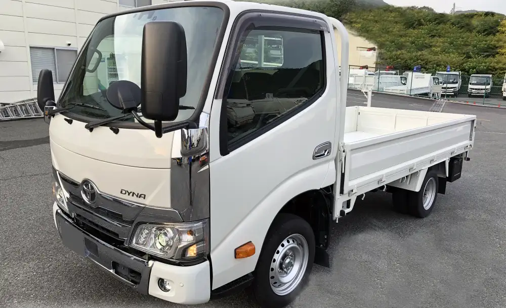 トヨタ ダイナ 小型 平ボディ 3BF-TRY230 R4の中古トラック画像1