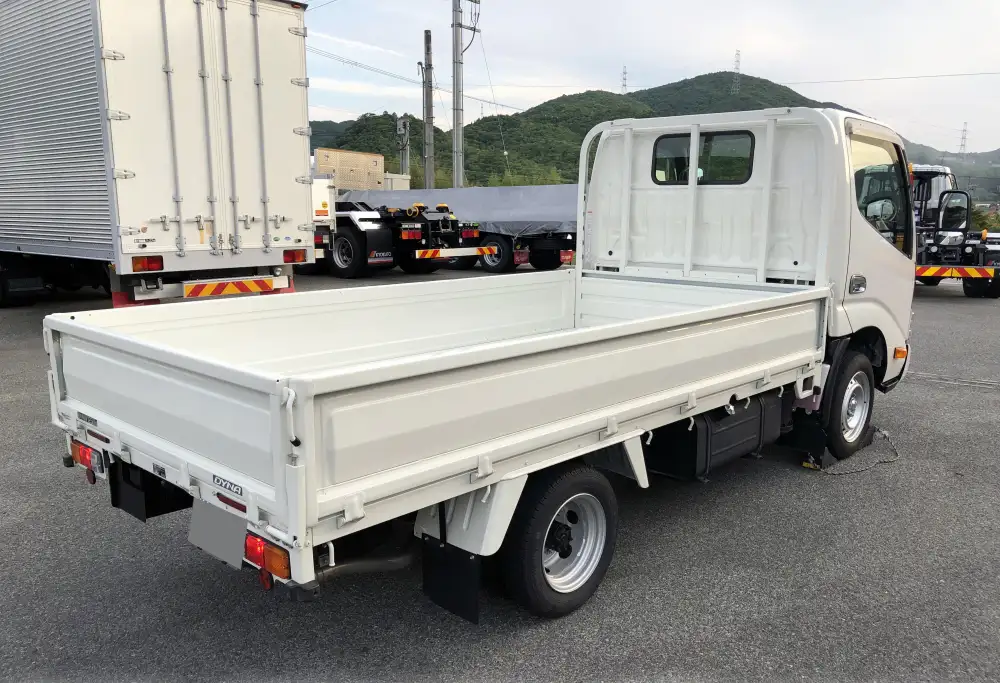 トヨタ ダイナ 小型 平ボディ 3BF-TRY230 R4の中古トラック画像3