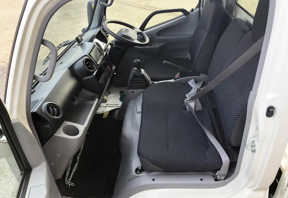 トヨタ ダイナ 小型 平ボディ 3BF-TRY230 R4の中古トラック画像9