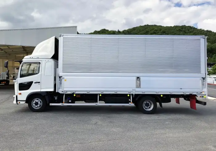 日野 レンジャー 中型/増トン ウイング ベッド 2PG-FD2ABAの中古トラック画像3