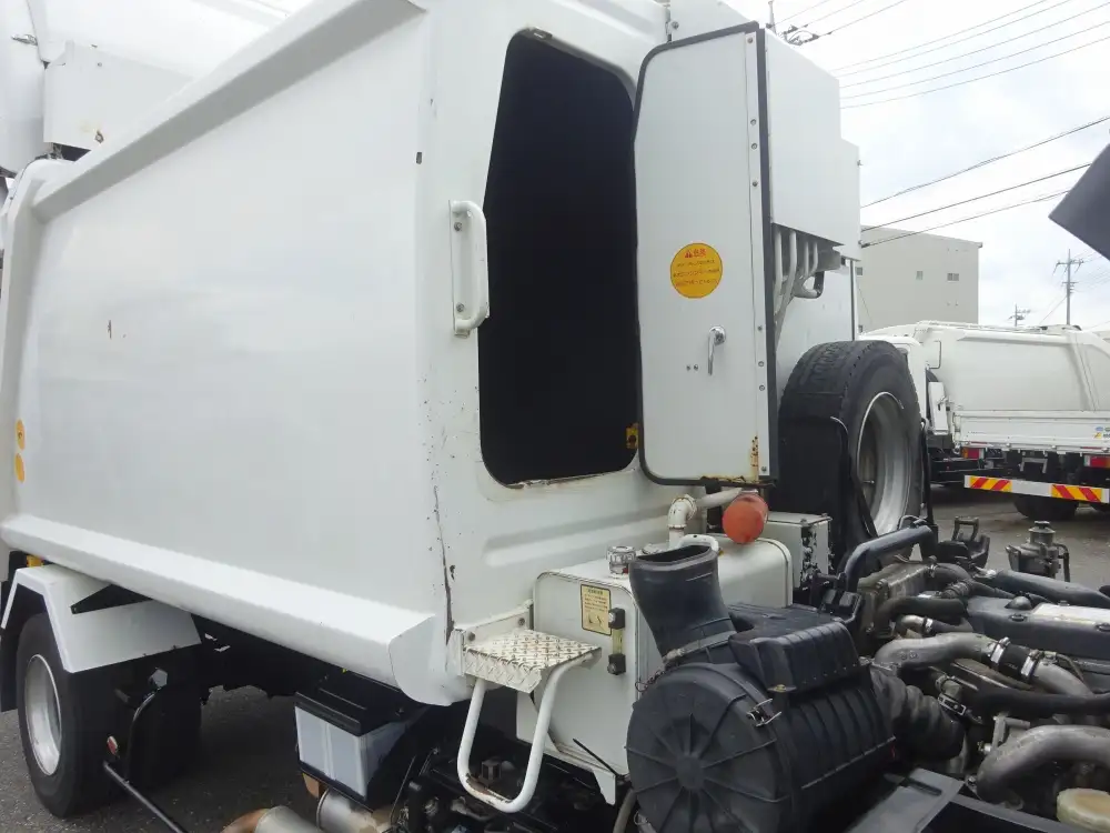 いすゞ フォワード 中型/増トン パッカー車 プレス式 SKG-FRR90S2の中古トラック画像11