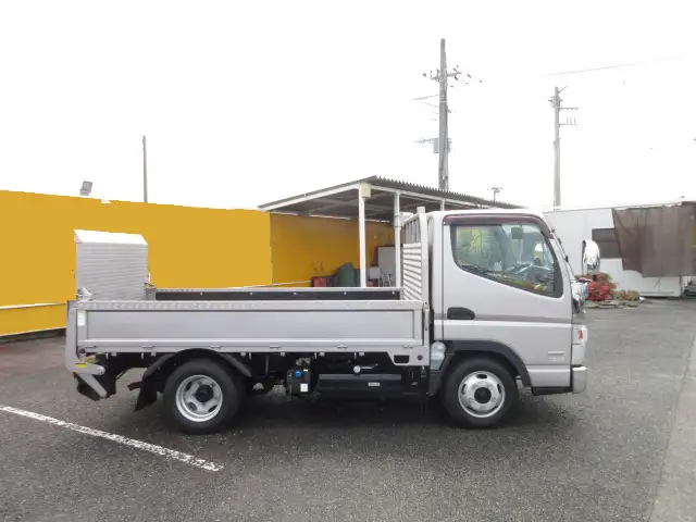 三菱 キャンター 小型 平ボディ パワーゲート TPG-FBA20の中古トラック画像3