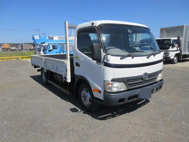 日野 デュトロ 小型 平ボディ BKG-XZU454M H22の中古トラック画像2