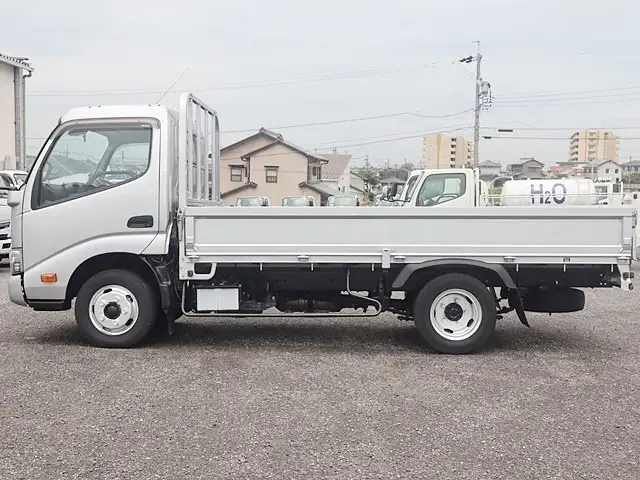 トヨタ トヨエース 小型 平ボディ TPG-XZU645 H30の中古トラック画像6