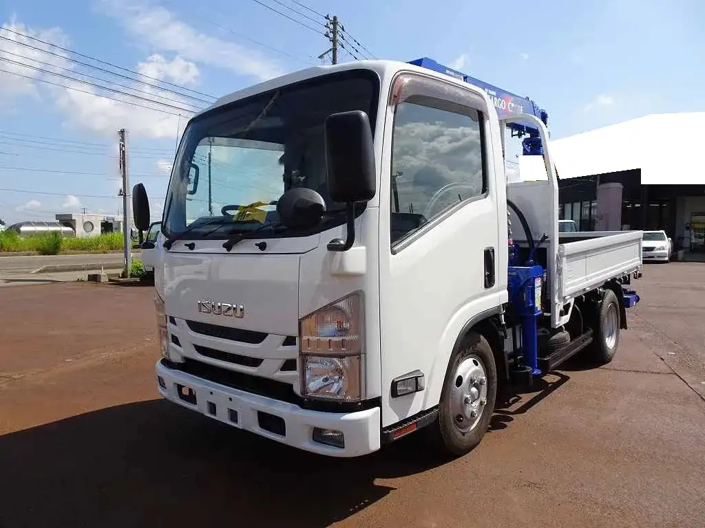いすゞ エルフ 小型 クレーン付 4段 ラジコンの中古トラック画像1