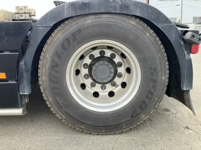 ボルボ トラック 大型 トラクター ハイルーフ 1デフの中古トラック画像20