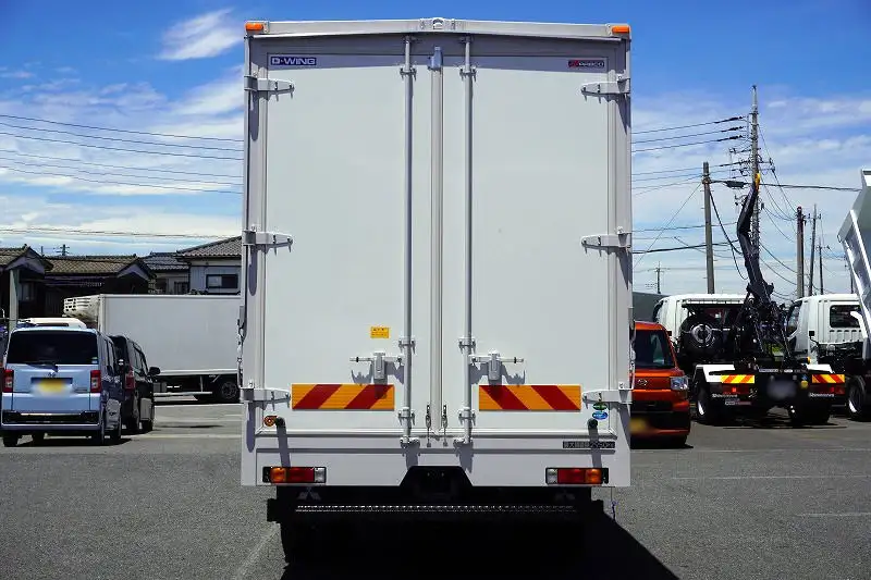 三菱 キャンター 小型 ウイング 2RG-FEB80 R5の中古トラック画像3