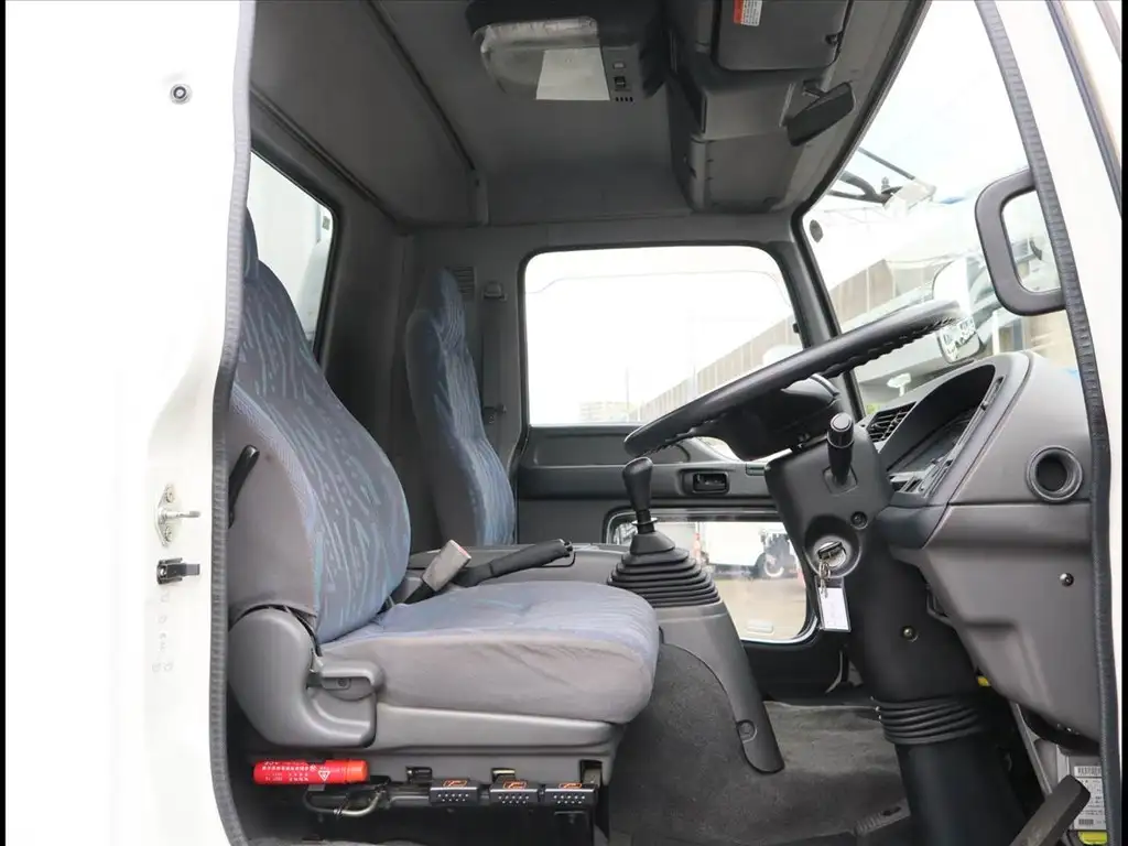 いすゞ フォワード 中型/増トン ウイング ADG-FRR90K3S H18の中古トラック画像11