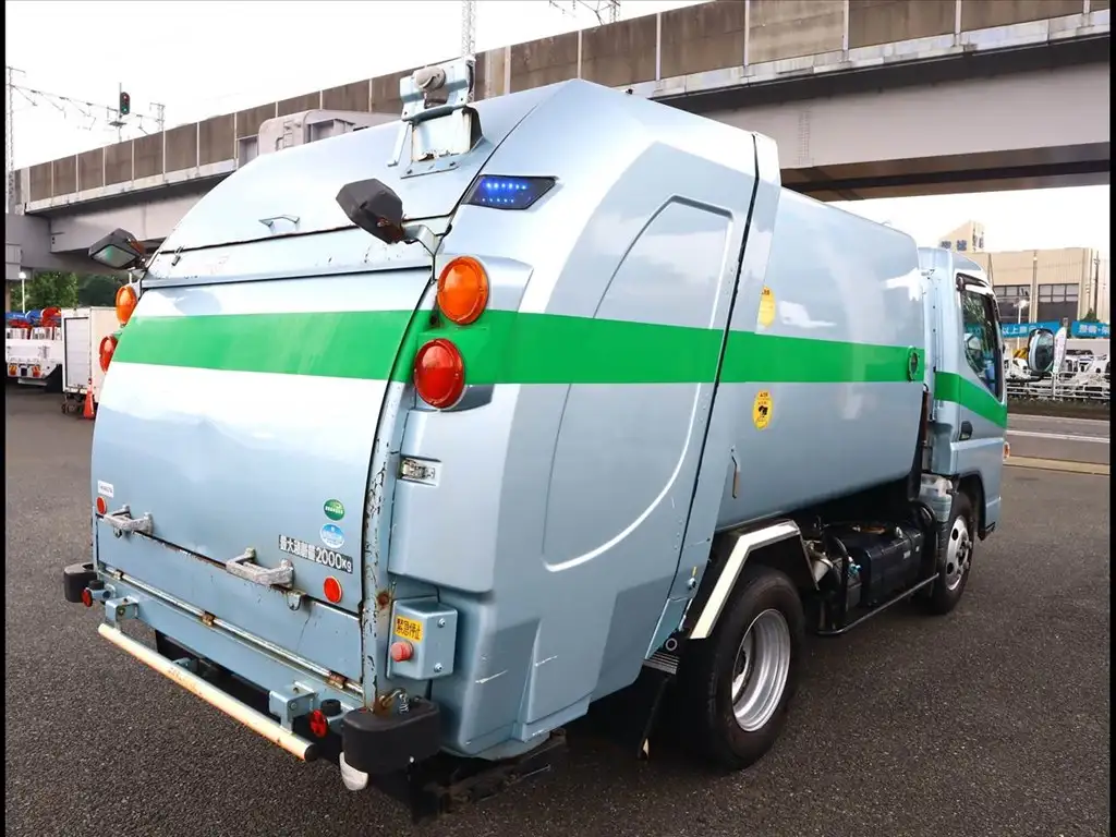 日産UD その他 小型 パッカー車 巻き込み式 回転ダンプ式の中古トラック画像3