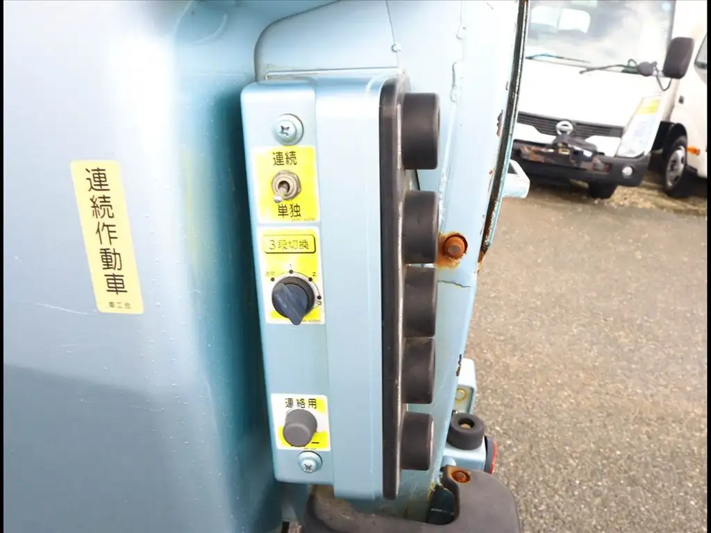 日産UD その他 小型 パッカー車 巻き込み式 回転ダンプ式の中古トラック画像6