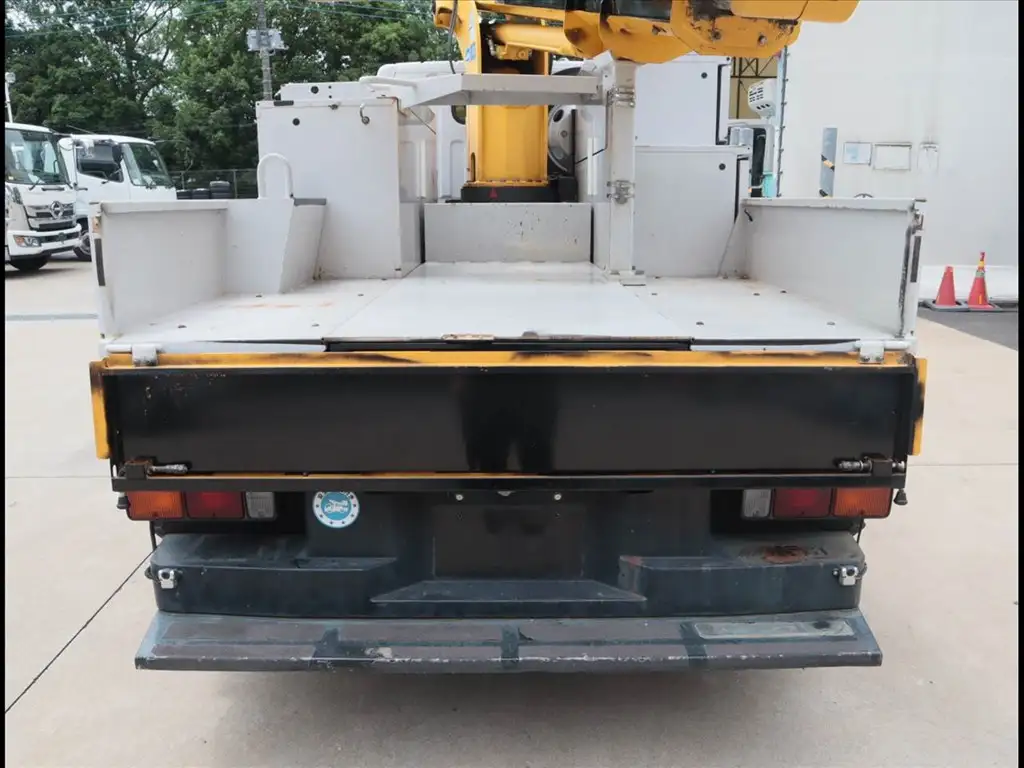 三菱 キャンター 小型 高所・建柱車 高所作業車 電工仕様の中古トラック画像4