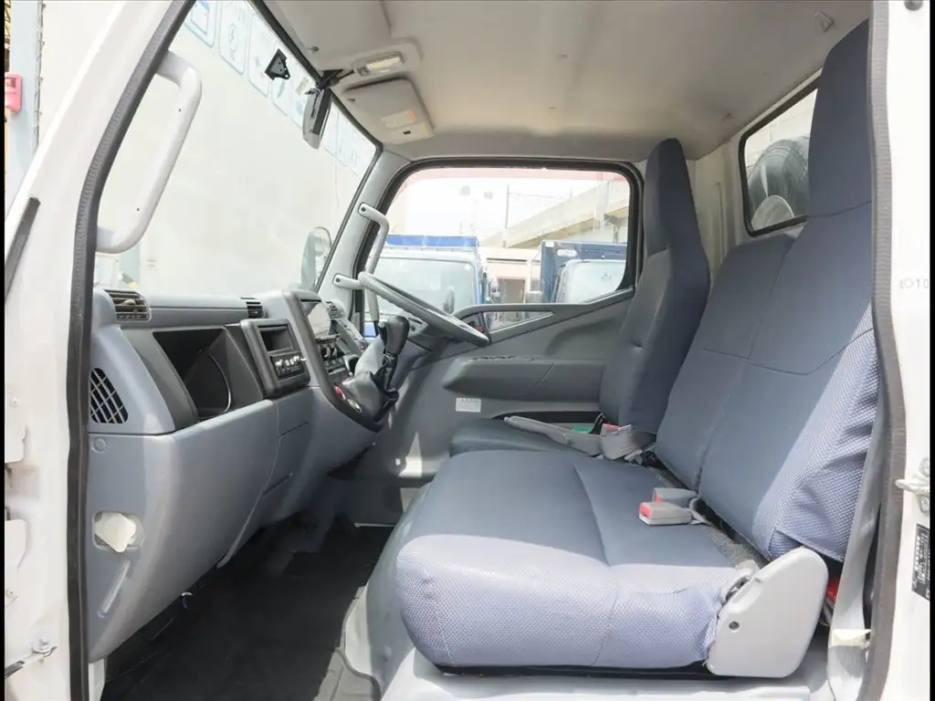 三菱 キャンター 小型 高所・建柱車 高所作業車 電工仕様の中古トラック画像16